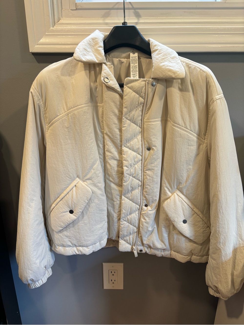 lululemon athletica Cream Quilted Front Snap Puffer Jacket